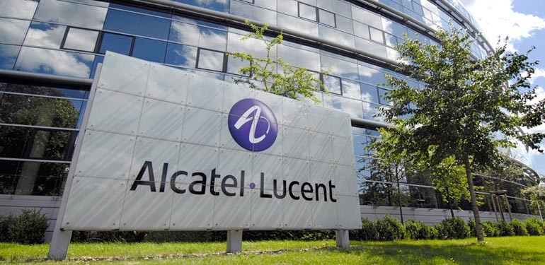 Vista exterior de las oficinas centrales de Alcatel-Lucent